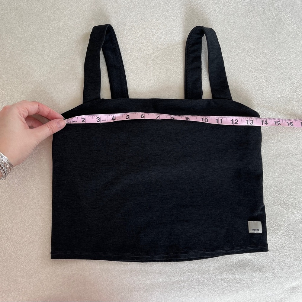 Vuori Elevation Tank in Heather Black Size M - Picture 4 of 8